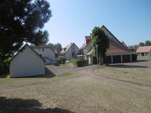 Property grounds - APARTMENT 5 PERS. SEASIDE ALL COMFORT WITH BOX WI-FI (Franceville-Plage)