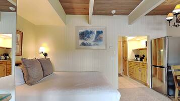 1 bedroom, iron/ironing board, travel cot, WiFi