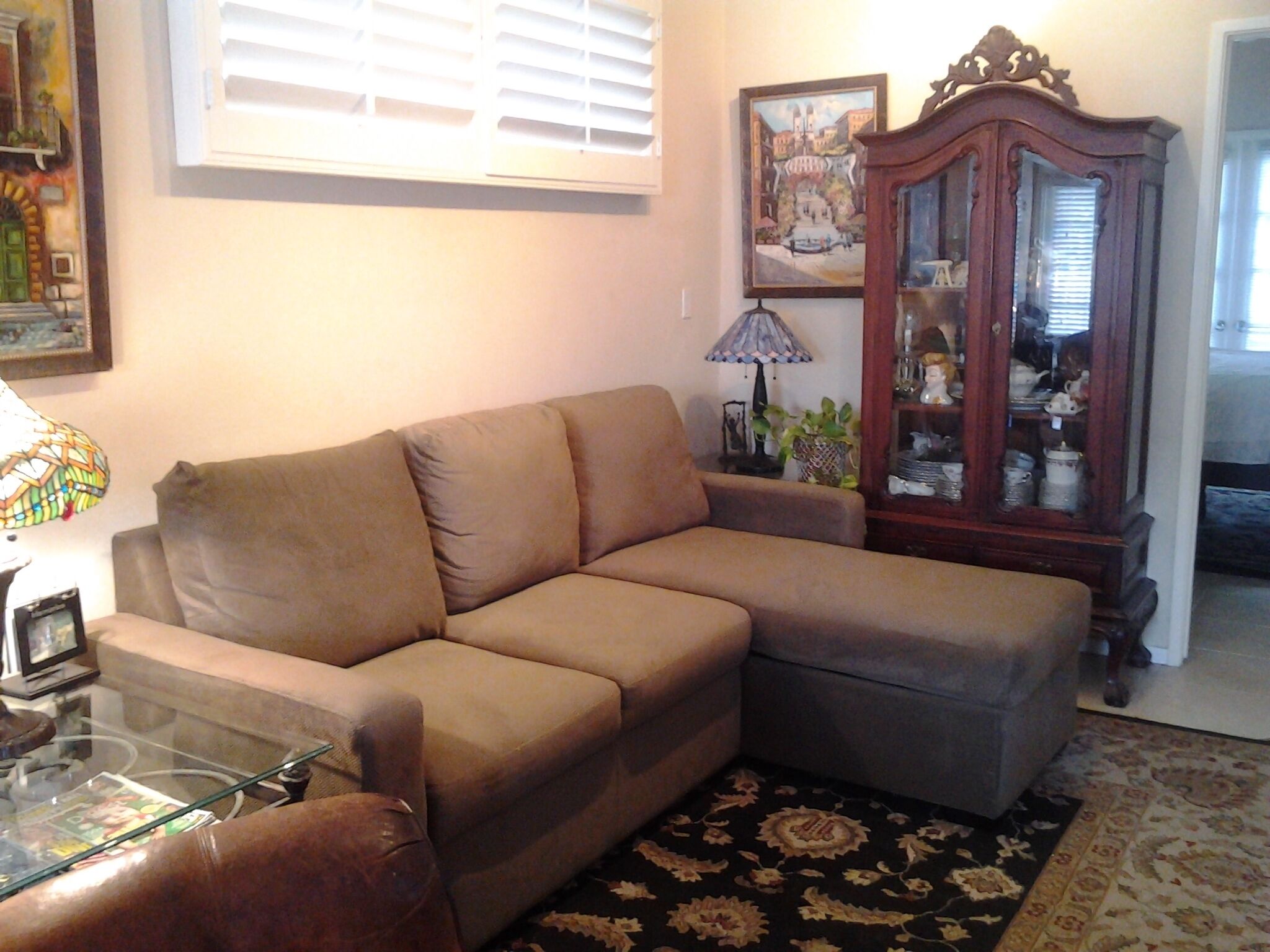 Charming Newport Beach Cottage Front House Includes Middle Patio - Balboa Island, CA