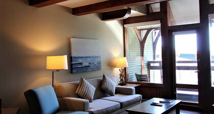 Beautiful Condo in a Great Location, Oceanfront Complex - OE