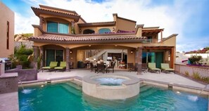 Outdoor pool - Amazing Home, Great View, Close to Downtown, Pool, Luxury! (Caba San Lucas)