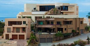 Exterior - Amazing Home, Great View, Close to Downtown, Pool, Luxury! (Caba San Lucas)