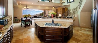 Pedregal Ocean View Luxury Villa, Walk to Marina, Resort Style Pool & Views !!