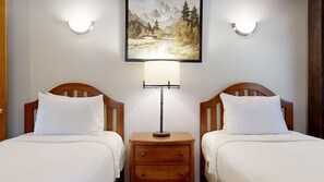 2 dormitorios, tabla de planchar con plancha, wifi y ropa de cama