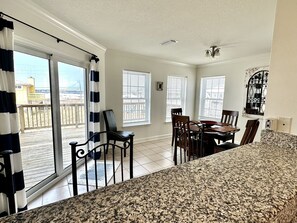 Interior - “Sea La Vie” Water Views,  Steps to the beach (Navarre Beach)