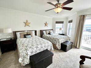 2 bedrooms, iron/ironing board, free WiFi, bed sheets - “Sea La Vie” Water Views,  Steps to the beach (Navarre Beach)