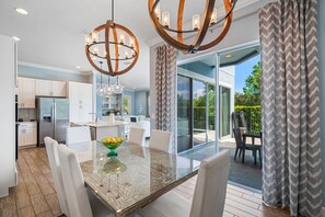 Dining - Patriot's Breeze: Private Pool, Water Park, Golf, Near Disney! (Kissimmee)