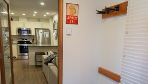 House - Stoney Creek Sunpath 8 (Whistler)