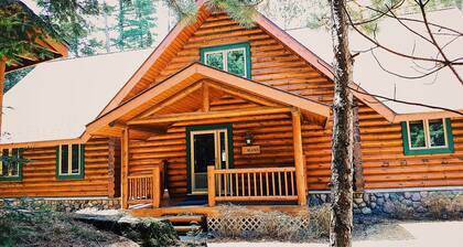 Private Executive Lakefront Log Cabin Lodge overlooking Little St. Germain Lake