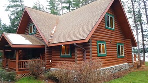 Exterior - Private Executive Lakefront Log Cabin Lodge overlooking Little St. Germain Lake (St Germain)