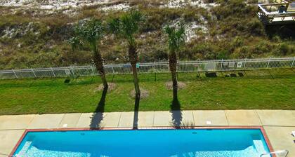 Inn at Dauphin Island 405 Family Friendly Sleeps 8 with Great Views!!