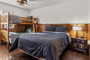 2 quartos, ferros/t ábuas de passar roupa, Wi-Fi, roupa de cama