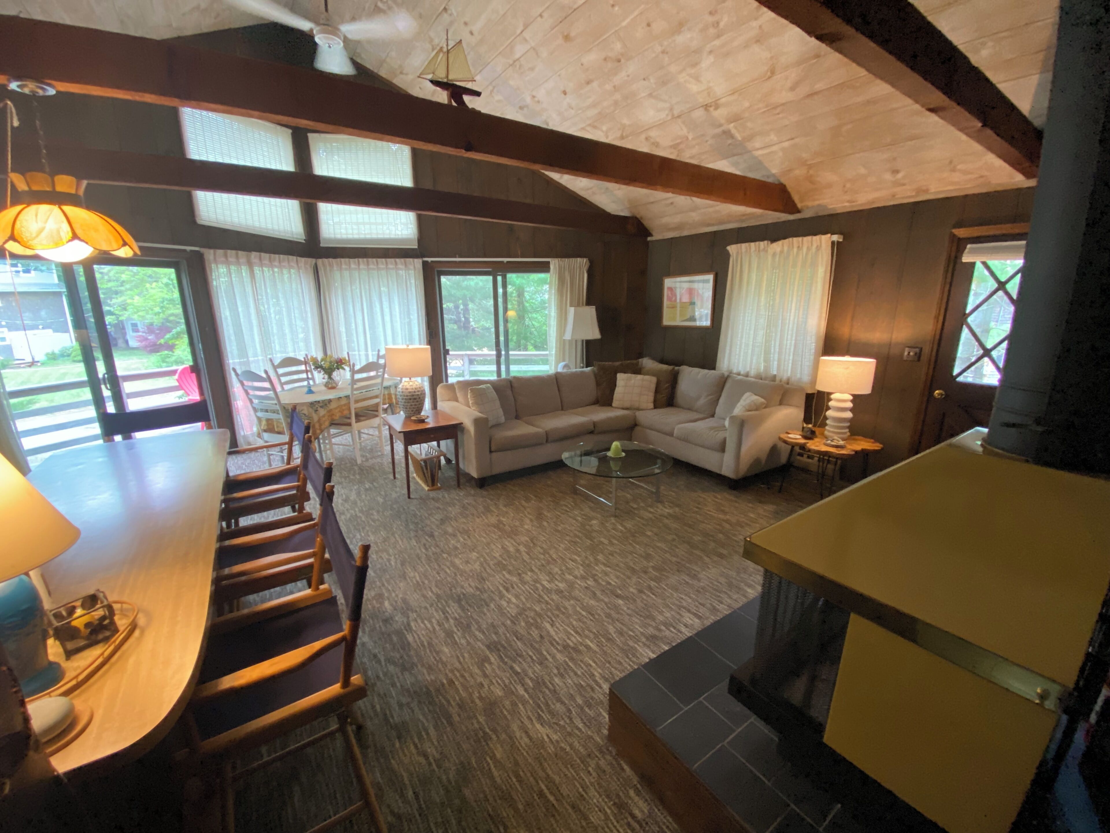 A Vineyard Home Perfect For Family Gatherings - 瑪莎葡萄園島