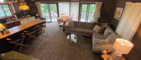 Smart TV, DVD player, livros, impressoras