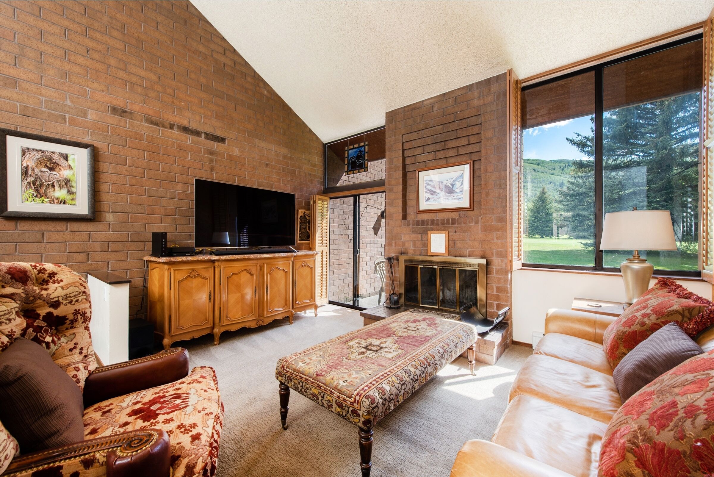 Spacious Park City rental close to Park City Resort-community pool & hot tub.