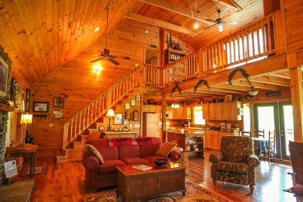 Smart TV, fireplace, DVD player