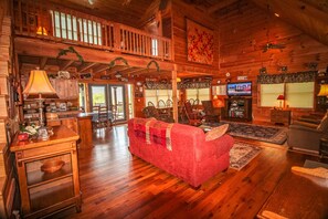 Smart-TV, peis og DVD-spiller