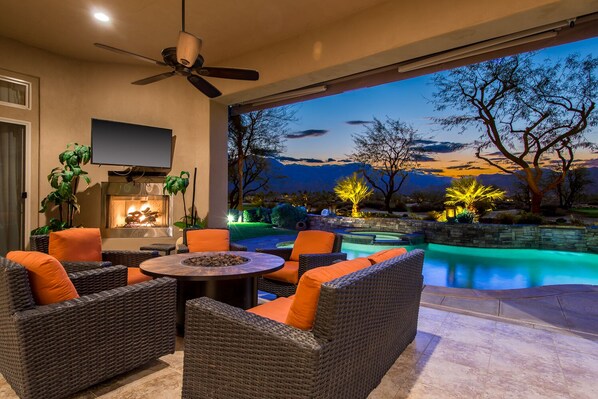 Terrace/patio - Luxury PGA Norman Hideaway 4 bedrooms #227244 (La Quinta)