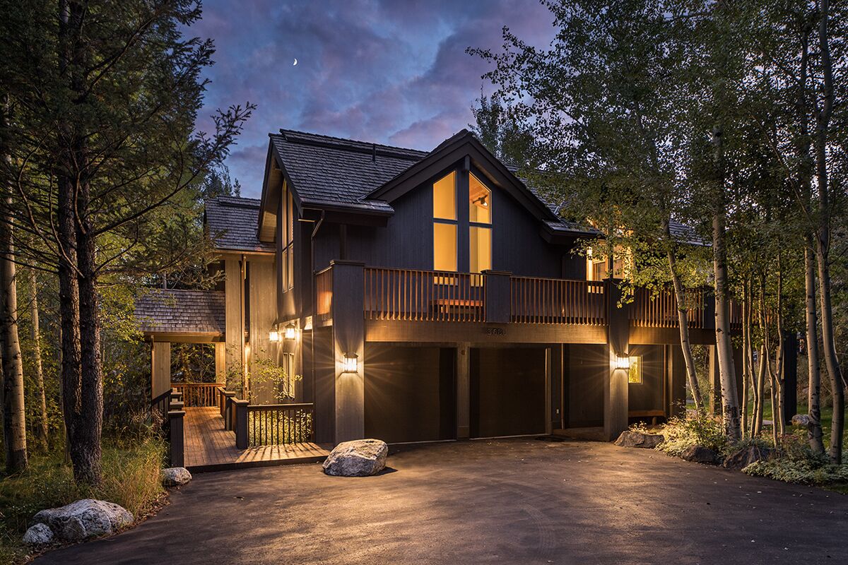 Charming Teton Village Retreat, Nestled in the trees, accommodates up to 10