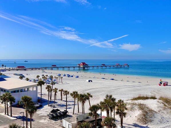 Una spiaggia nelle vicinanze