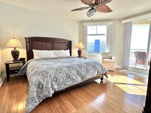 2 soverom, strykejern/-brett, internettilgang og sengetøy