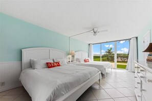 1 bedroom, iron/ironing board, WiFi, bed sheets - Beach Condo/ Island Beach Resort/ No Cleaning Fee/ Condo 107 (Jensen Beach)