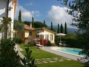 Pool - Typical cottage in the hills of Cortona, perfect for couples for a romantic holiday or honeymoon. Lo (Cortona)