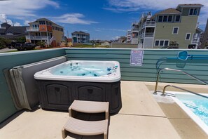 مغطس سبا خارجي