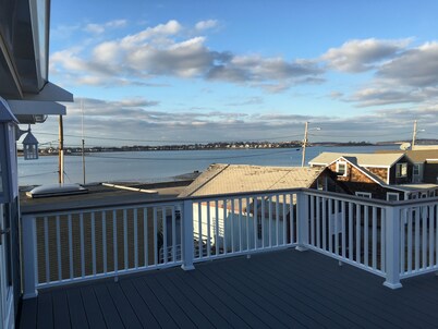Newly renovated Beach House - near Boston