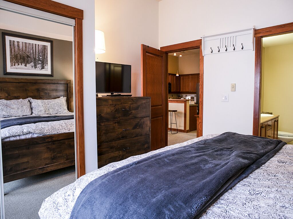2 chambres, bureau, fer et planche à repasser, Wi-Fi gratuit