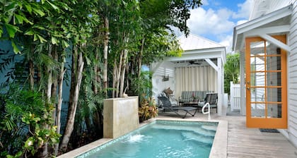 ~ Chick-A-Pea Cottage ~ Atemberaubendes Haus mit Pool und Parkplatz, 1 Block nach Duval