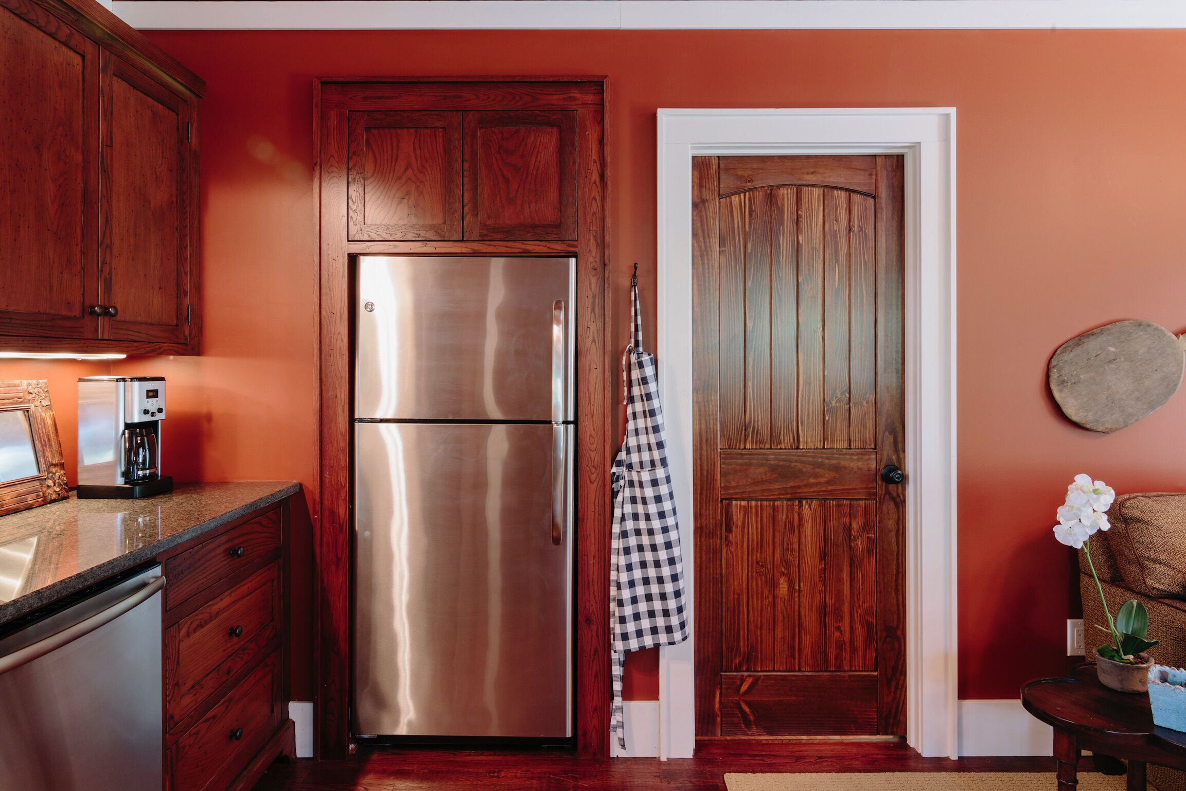 Tranquil Studio With Firepit, Canoe, Wooded Lot, Dogs OK, 4 Min To Town