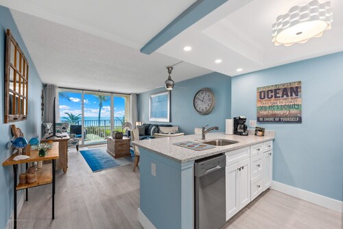 Beach Condo/ High-End Finishes/ Island Beach Resort/No Cleaning Fee/ Condo 208