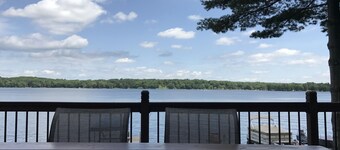 Lakeshore Cabin On The Waters Edge of Bone Lake
