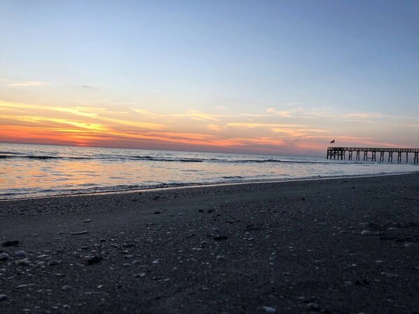 Camastros y toallas de playa