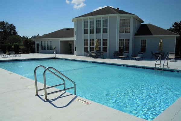 Pool, club house and work out room.  Code/Wrist Bands required for entry.
