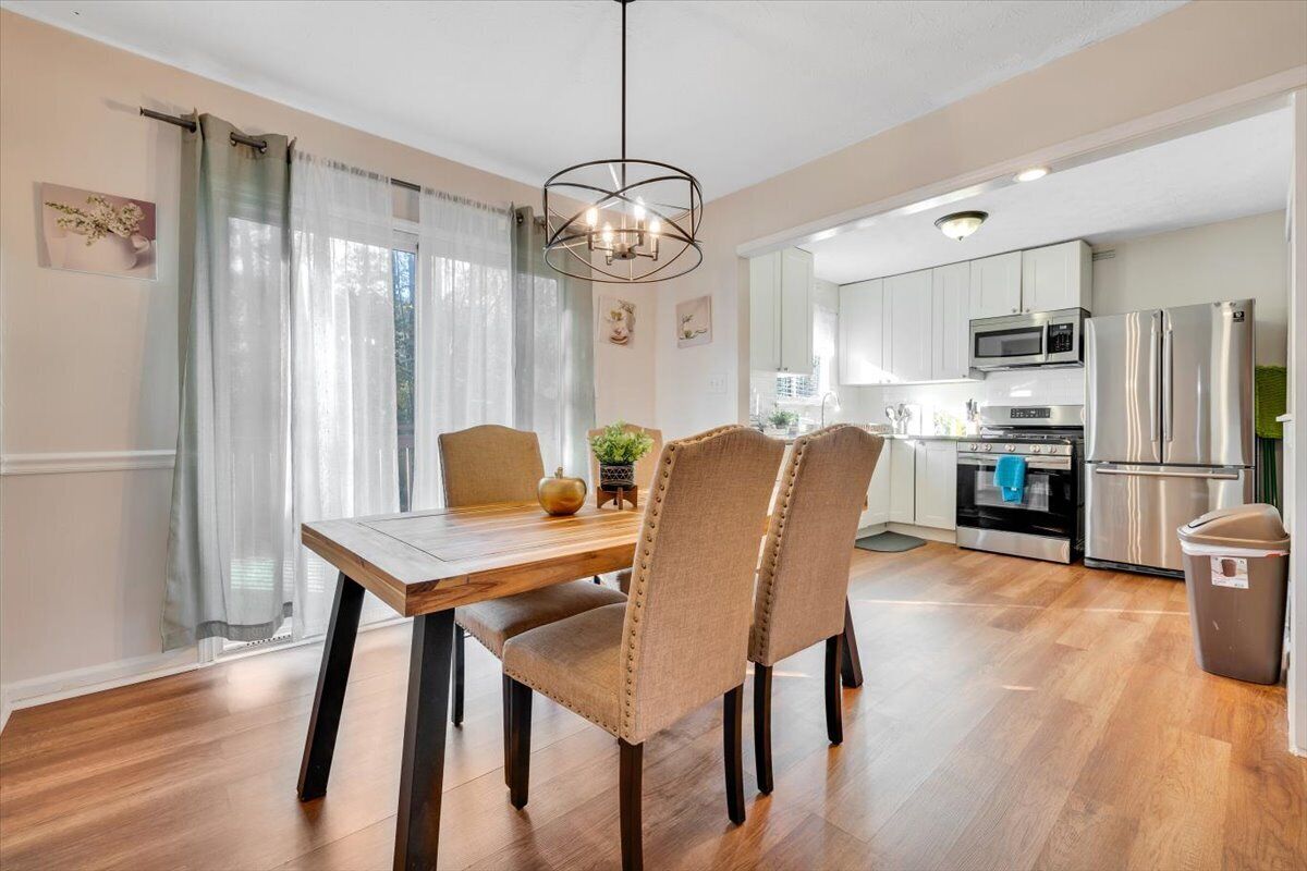 6BDR Charming Home 15 min from City 12Guests