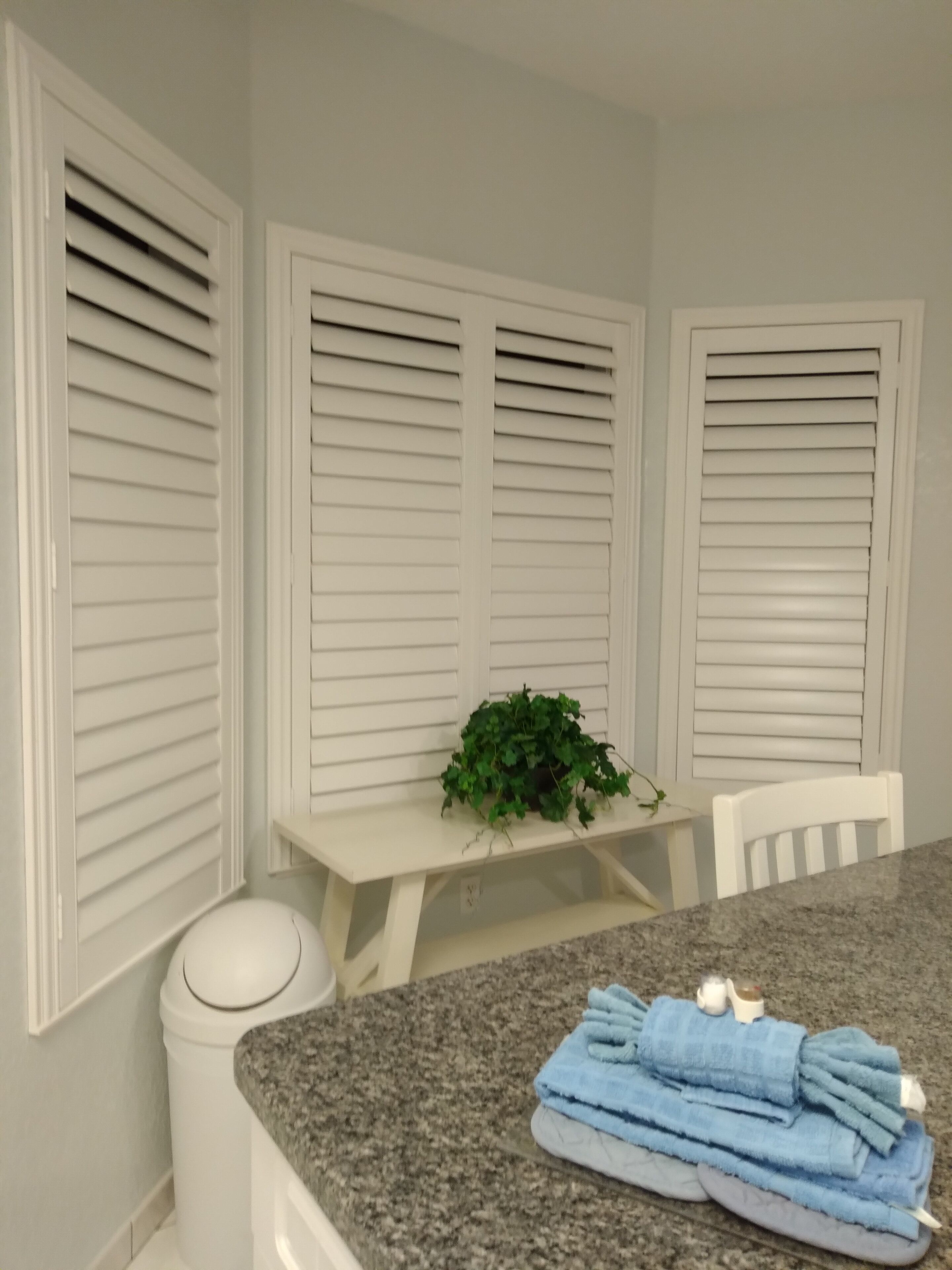 Ocean View,  Corner/End Unit,  Large Balcony, 1 BDRM/Bath, Sleeps 4  