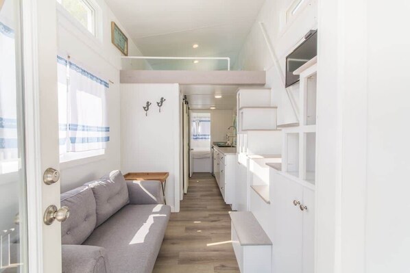 Televisión, oficina