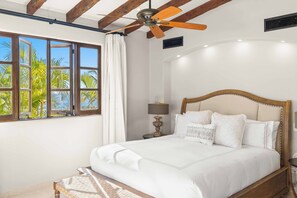 8 slaapkamers, een strijkplank/strijkijzer, wifi, beddengoed