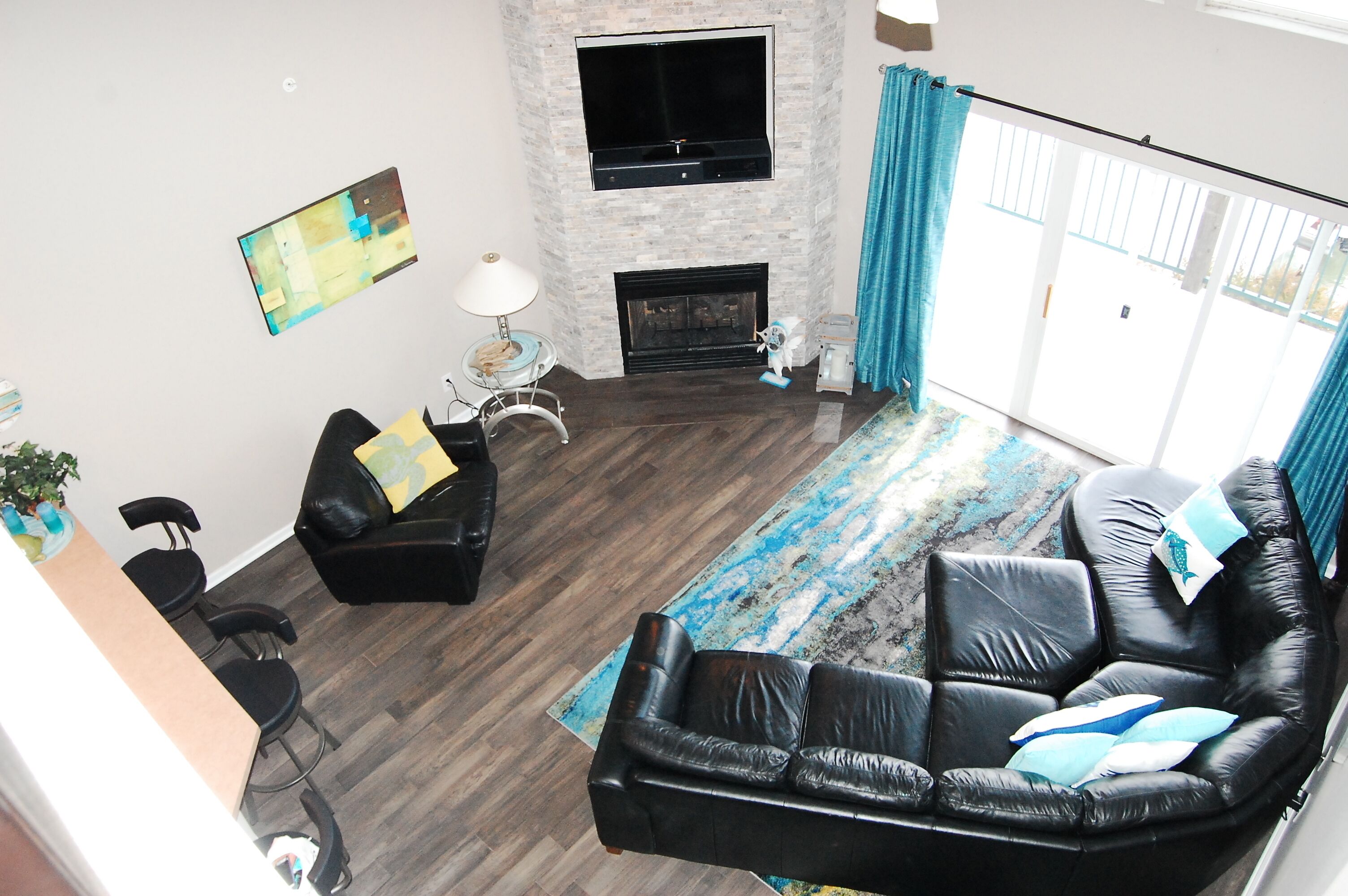 Top Floor, Building with Elevator, 4BR 3BA Unit