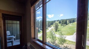 Interior - Studio Style Lodging Ski-In/Ski-Out (Whitefish)