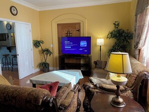 Smart TV, Netflix, streaming services