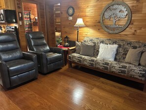 Smart TV, fireplace, DVD player