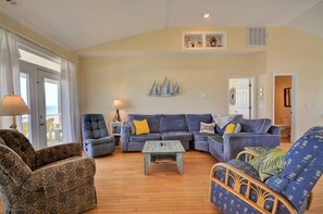 Smart TV, DVD player, books