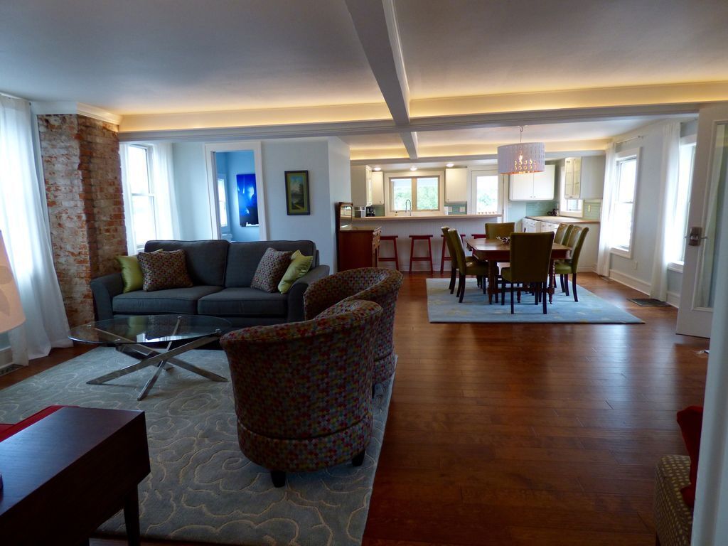 An amazing flat on Water Street in downtown Decorah