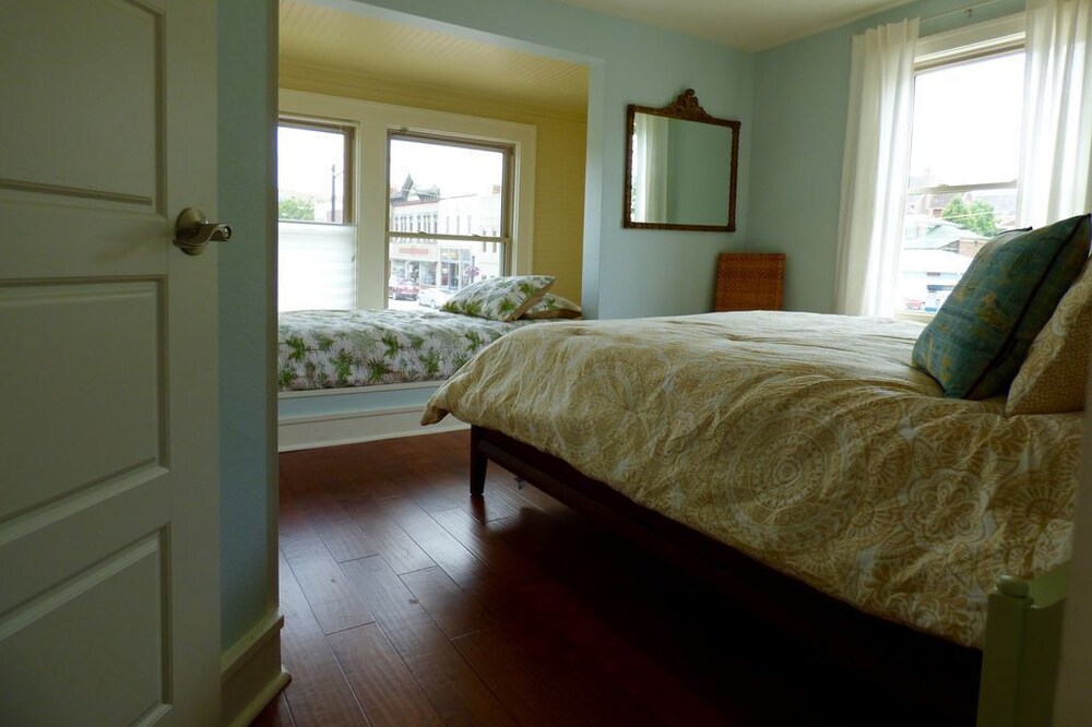An amazing flat on Water Street in downtown Decorah