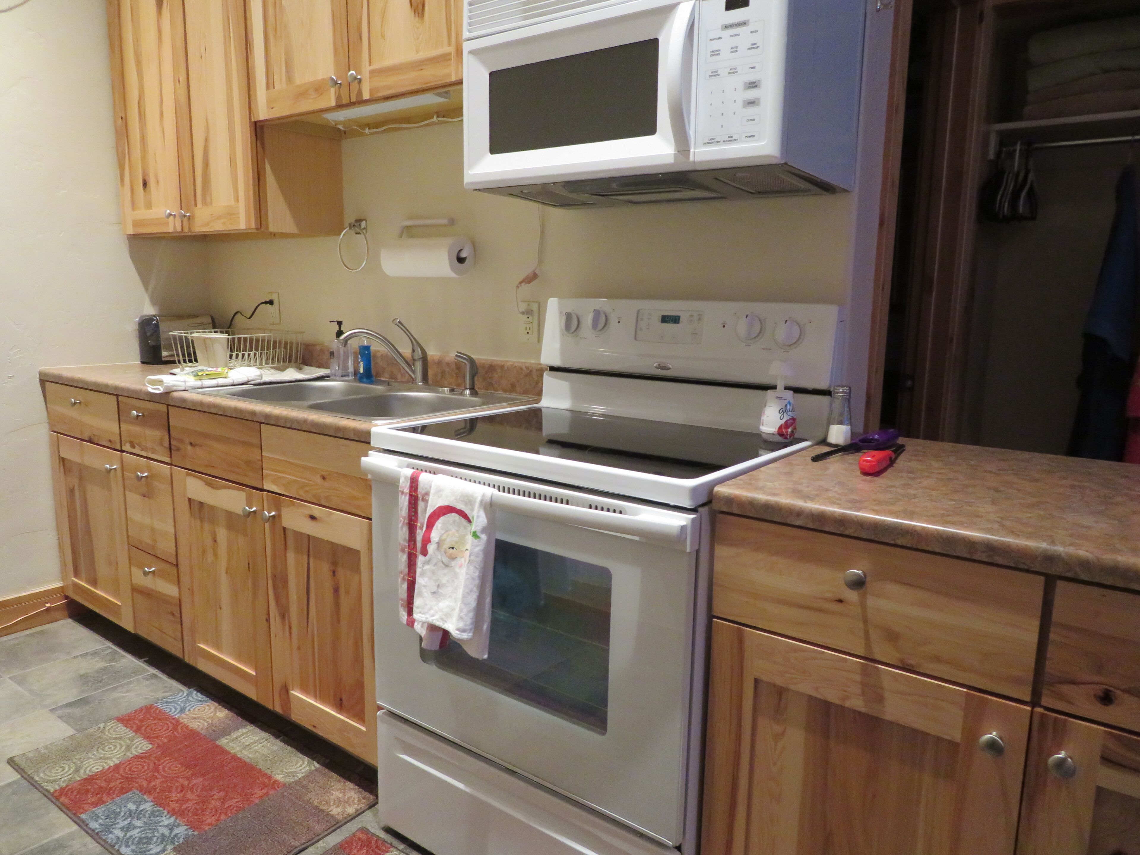 Remote location! Adequate vehicles and tires are necessary. Shared hot tub