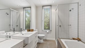 Shower, free toiletries - Point Grey Apartment One - Viewpoint (Lorne)