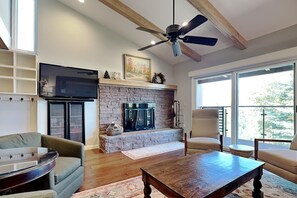 TV, fireplace, DVD player, video library